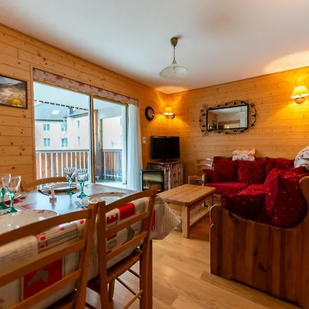 Apartment Warm 29m With Balcony And View