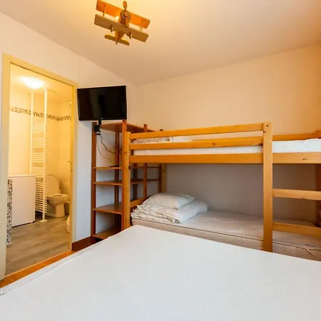 Apartment Warm 29m With Balcony And View