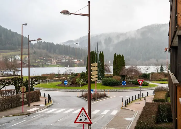 Warm 29m With Balcony And View Apartmán